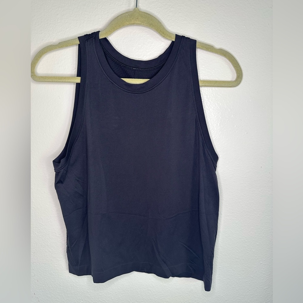 Fabletics Grey Lightweight Sports Tank-Top